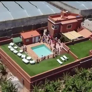 https://villa-finca-david-galdar.in-canary-islands.com